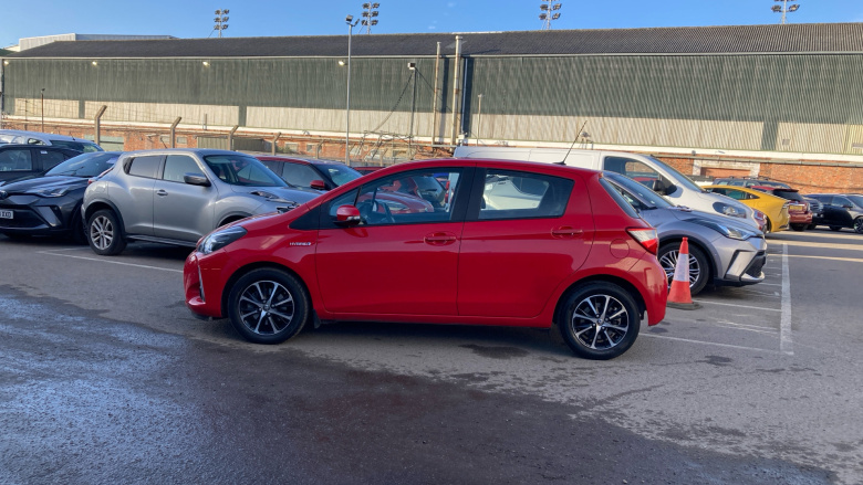 Toyota Yaris 1.5 Hybrid Icon Tech 5dr CVT Hybrid Hatchback